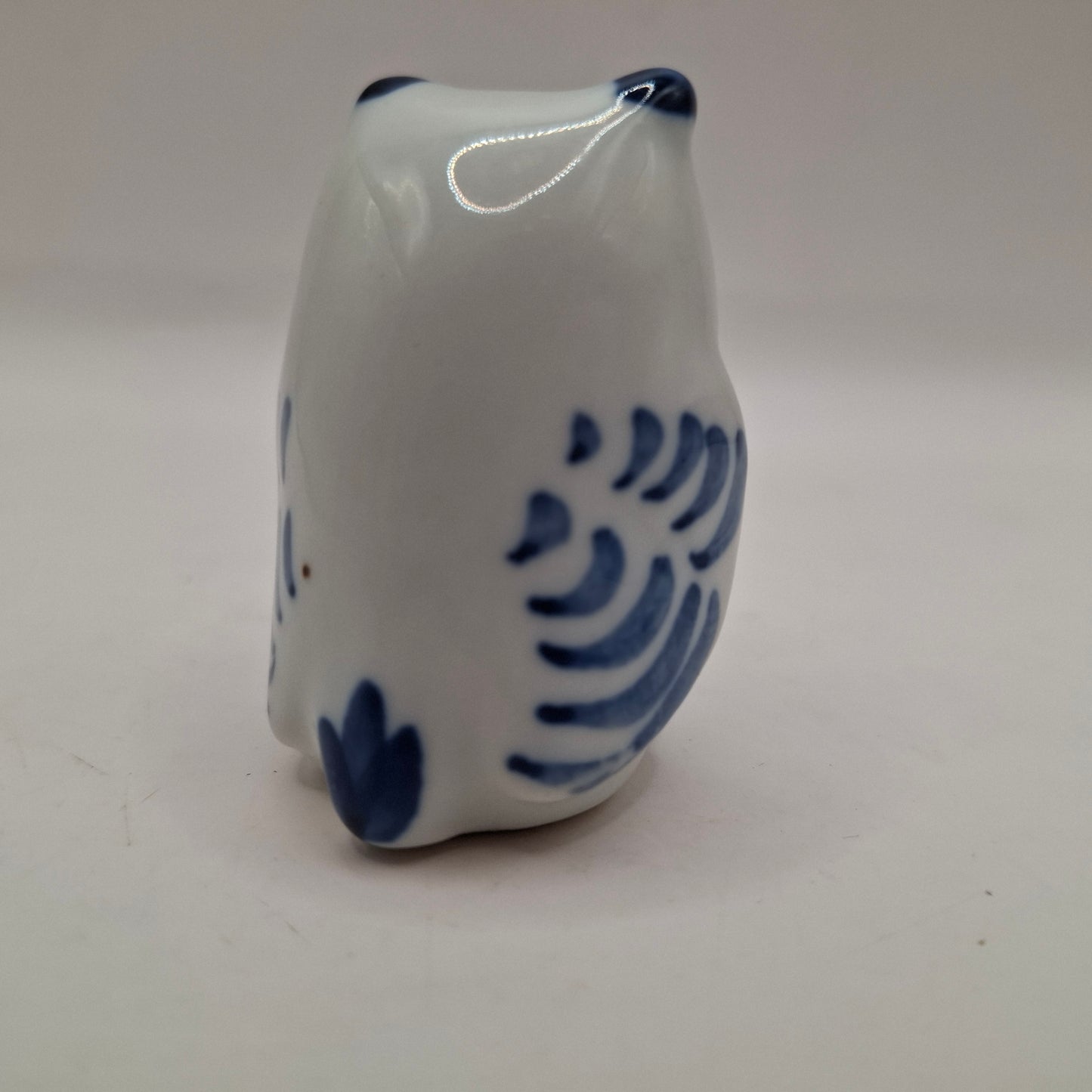 Blue & White Animals