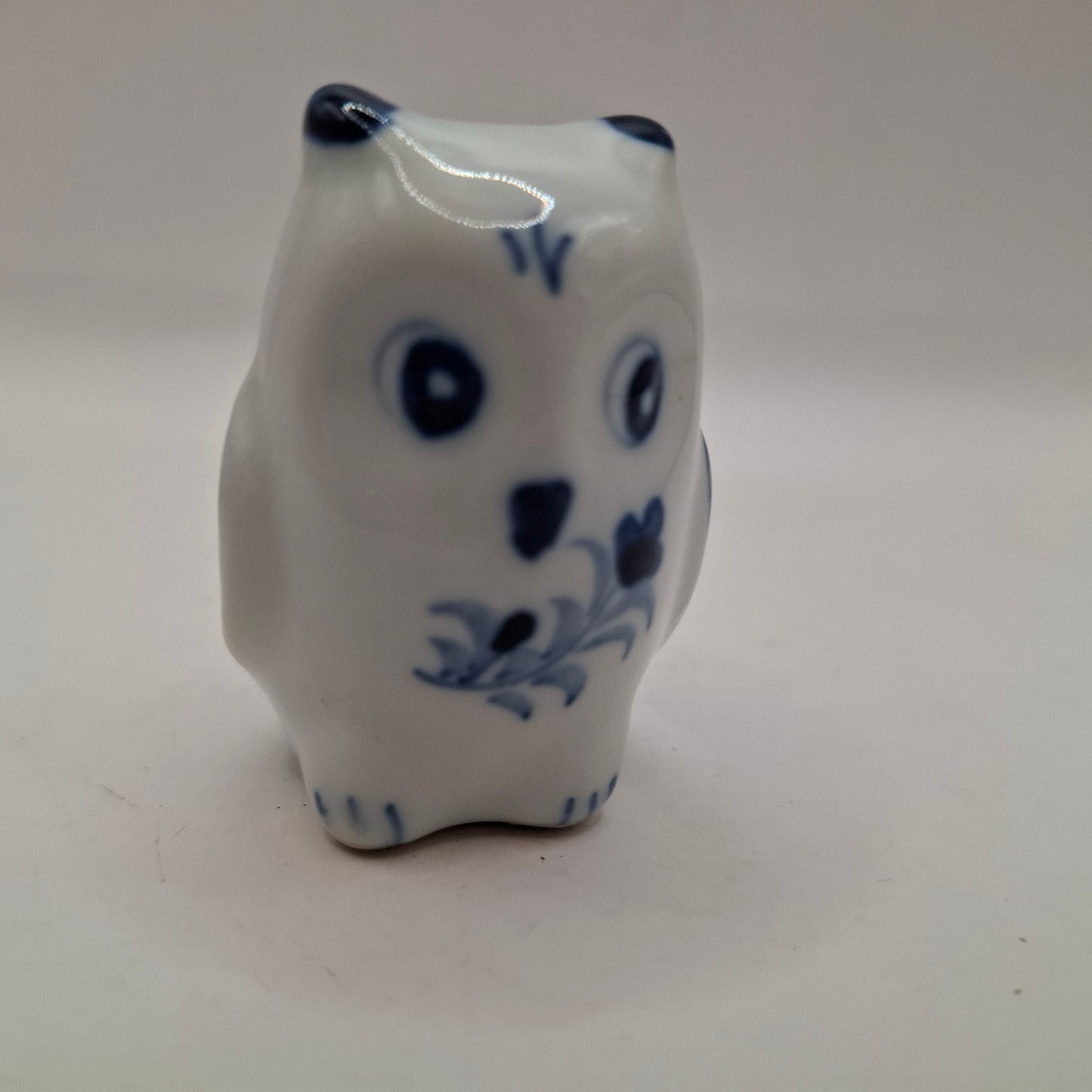 Blue & White Animals