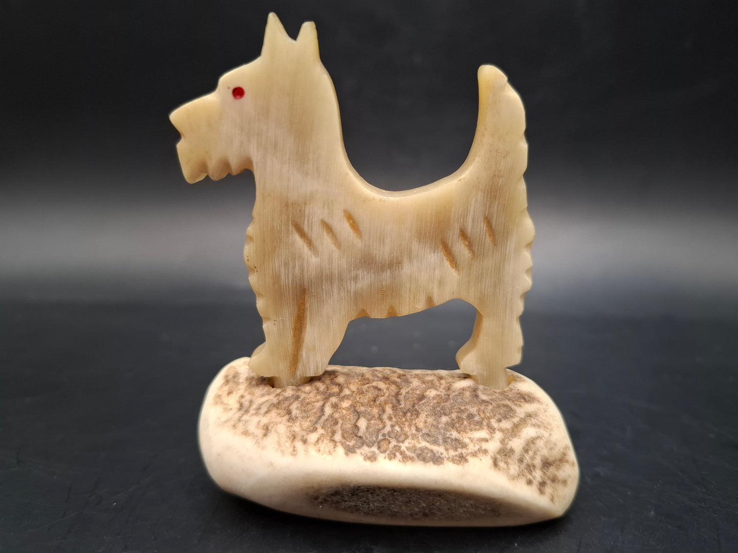 Horn Carving of A Dog (UK Only)