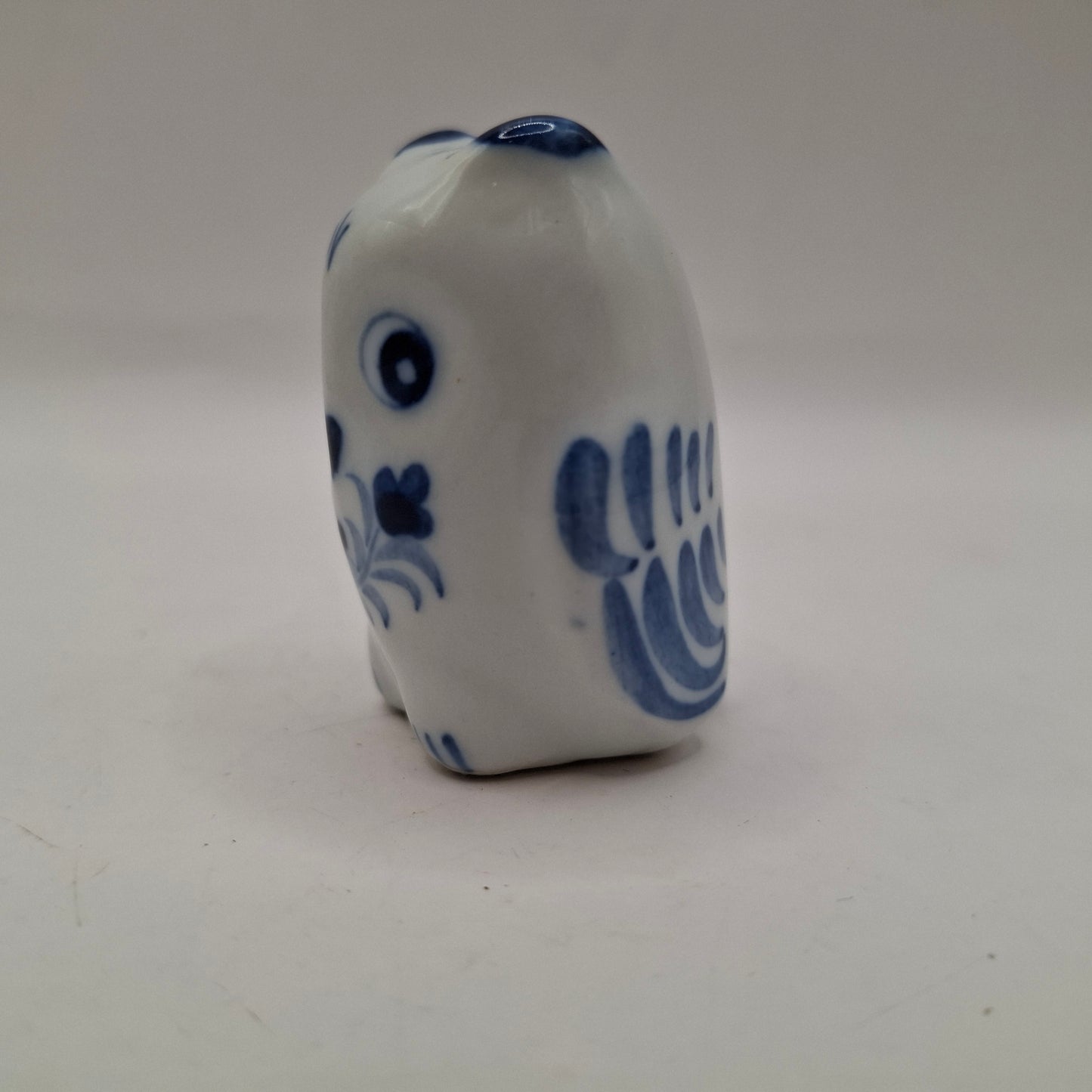 Blue & White Animals