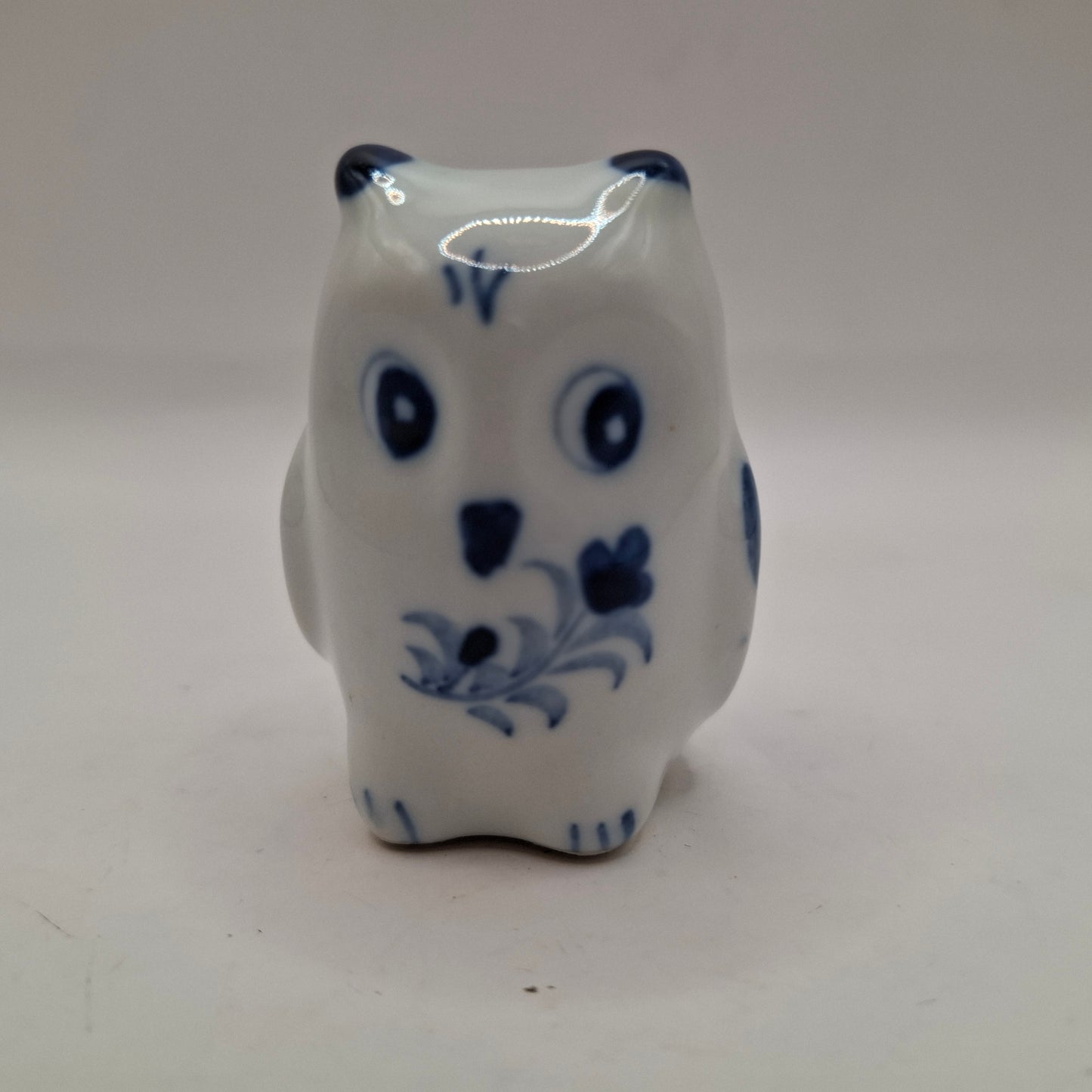 Blue & White Animals