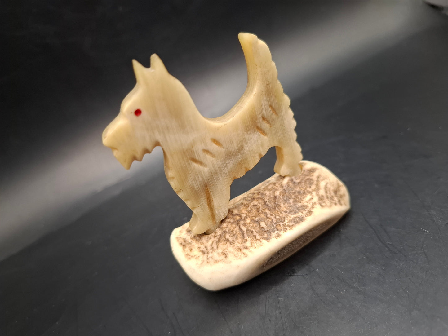 Horn Carving of A Dog (UK Only)
