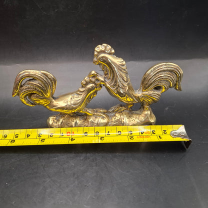 Metal Cock Fighting Ornament