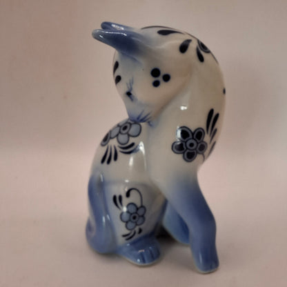 Blue & White Animals