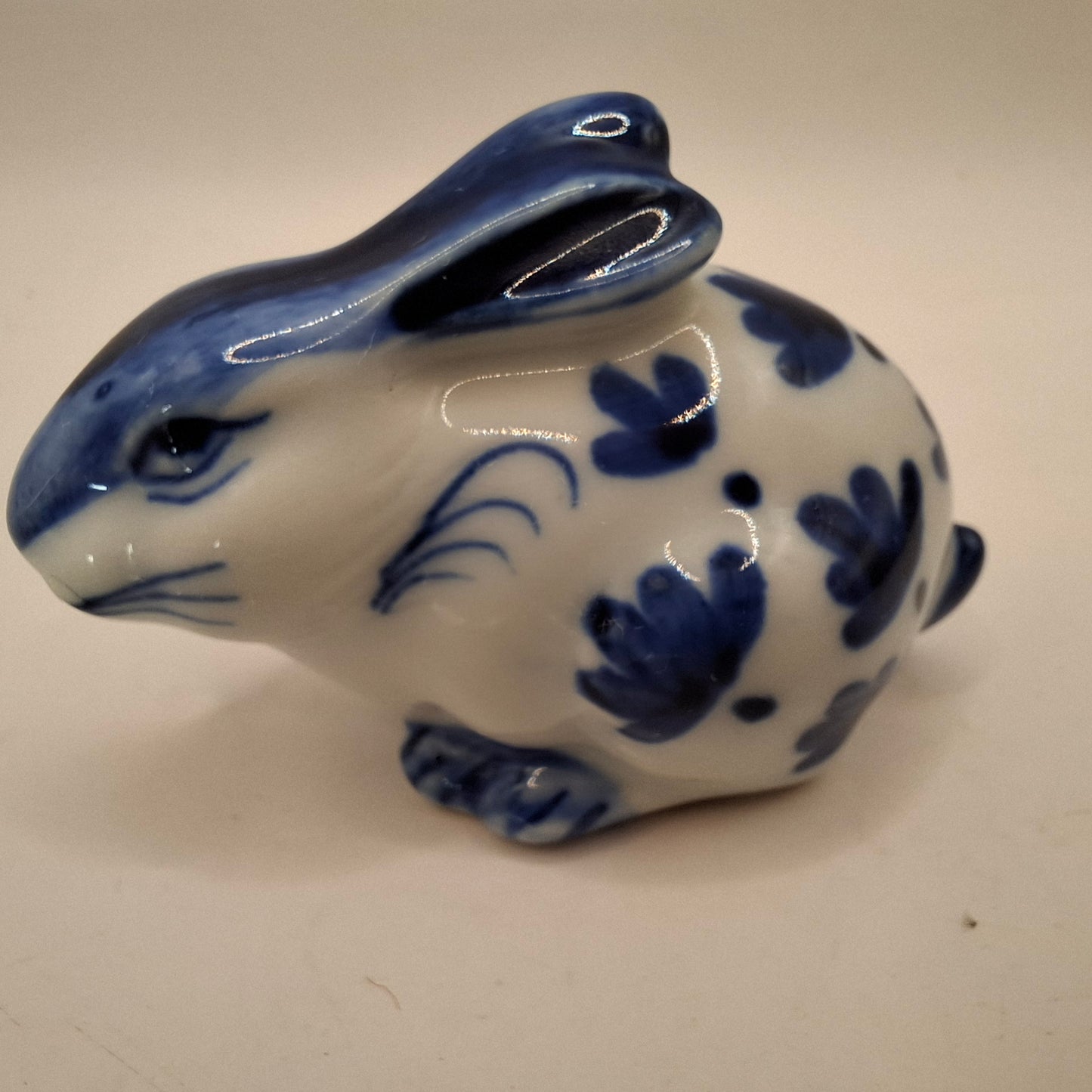 Blue & White Animals