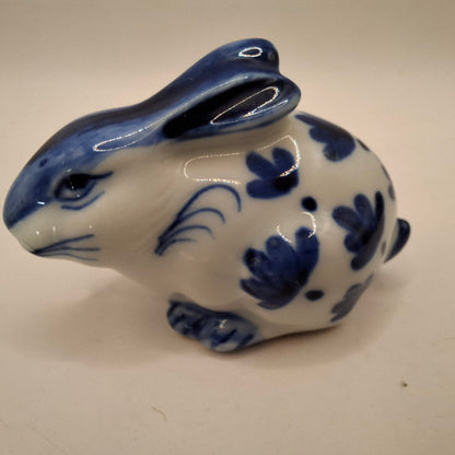 Blue & White Animals