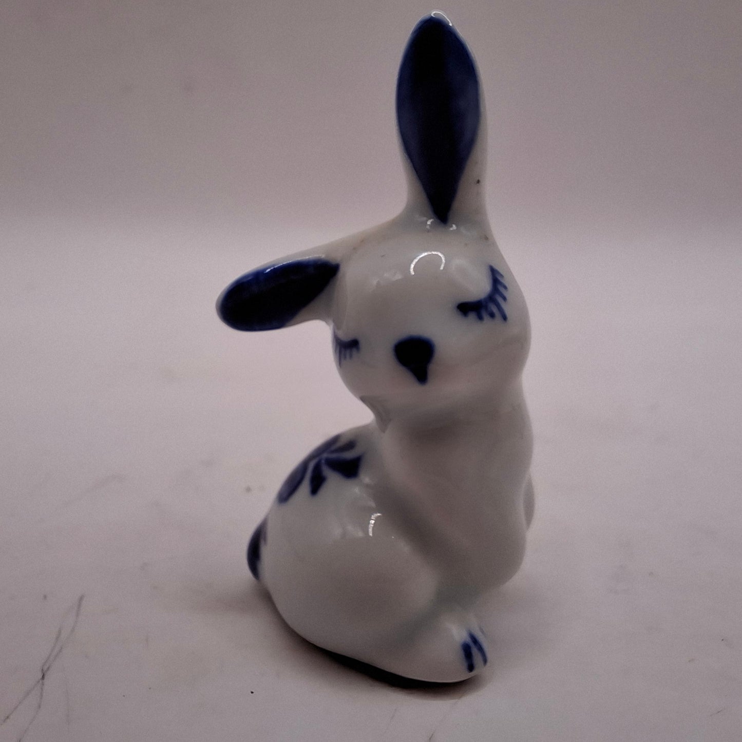 Blue & White Animals