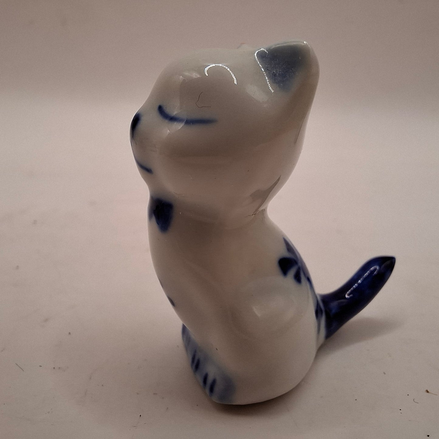 Blue & White Animals