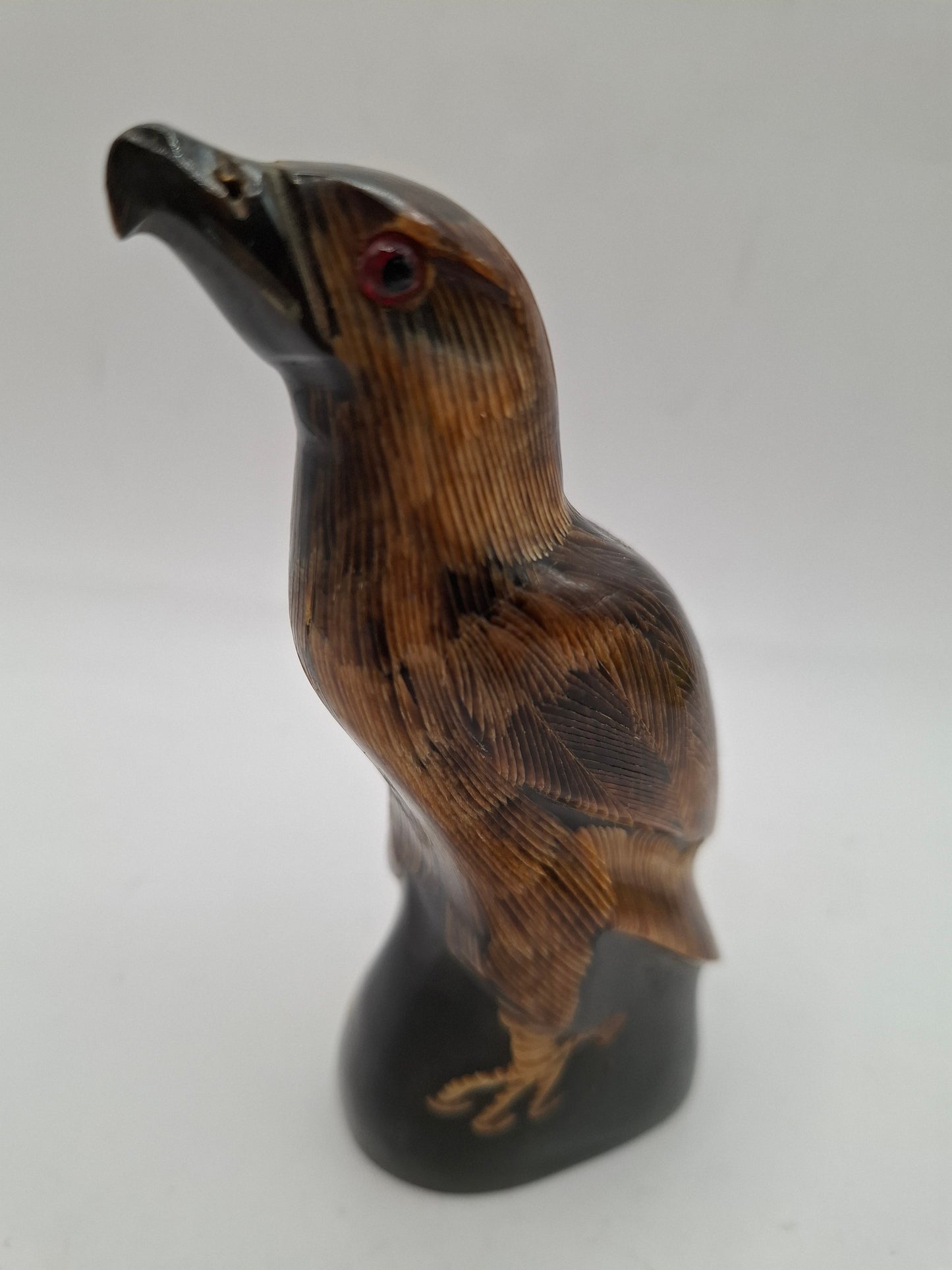 Horn Carving of a Bird (UK Only)