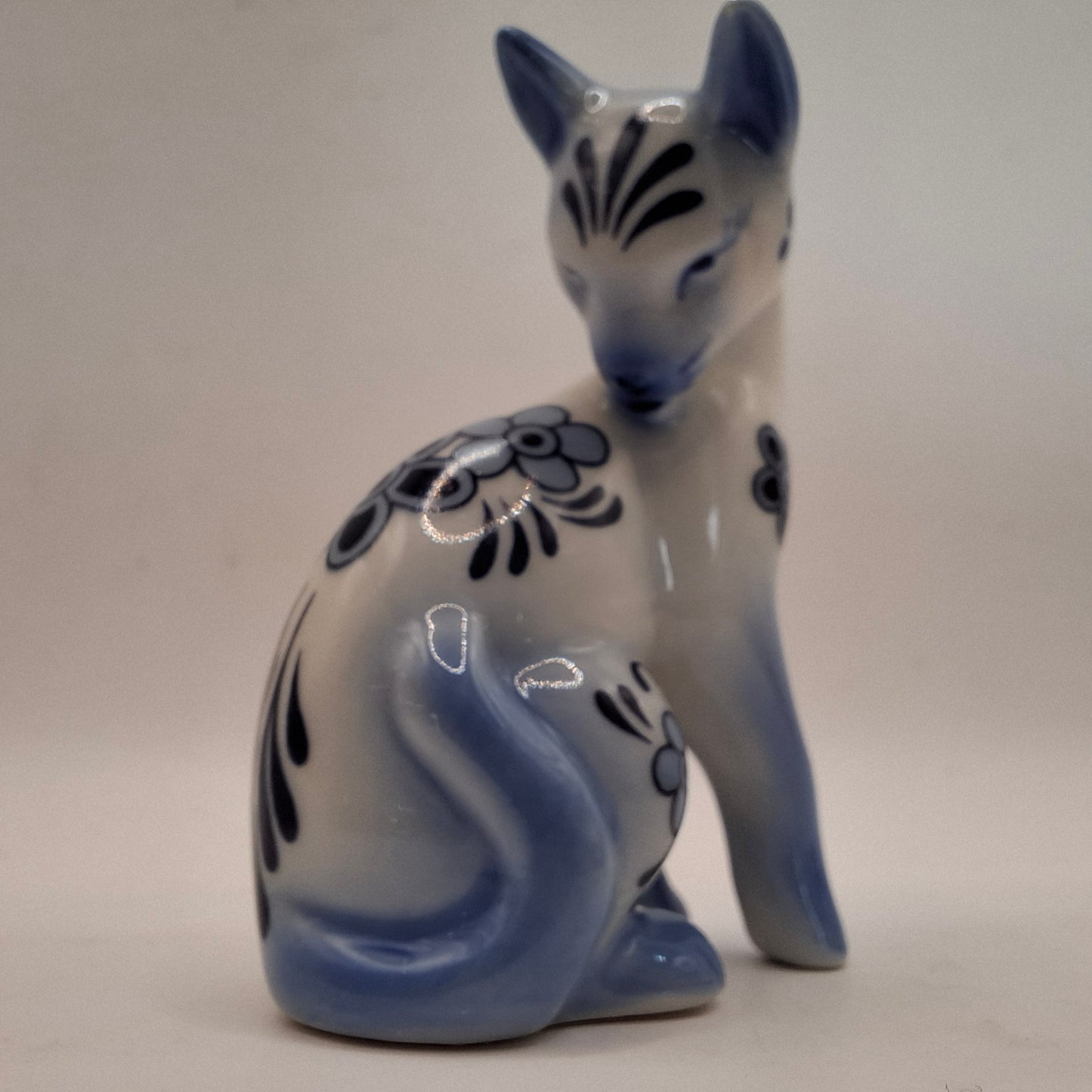 Blue & White Animals