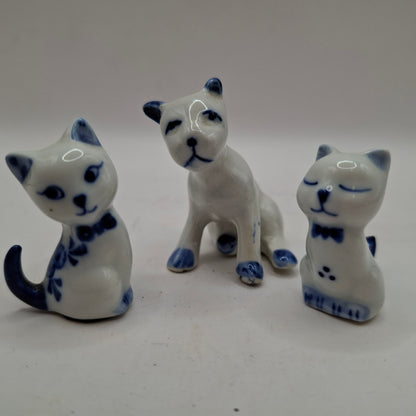 Blue & White Animals
