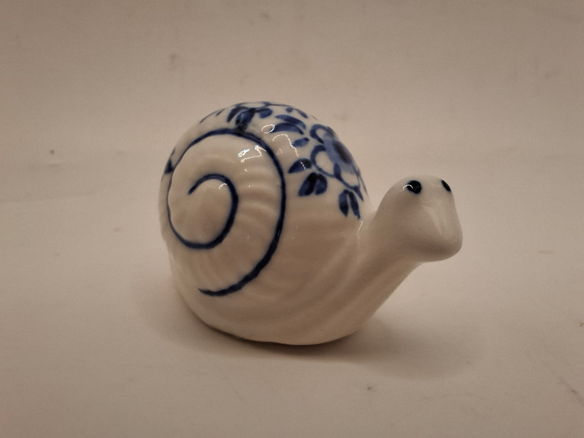 Blue & White Animals