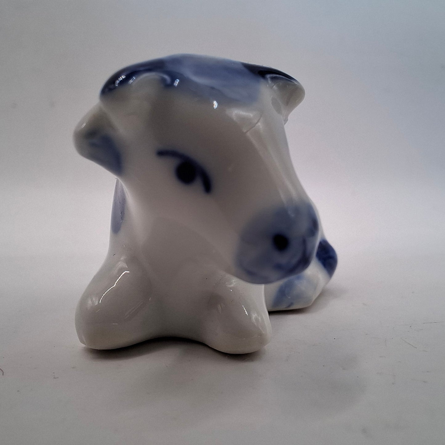 Blue & White Animals