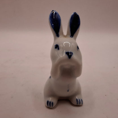 Blue & White Animals