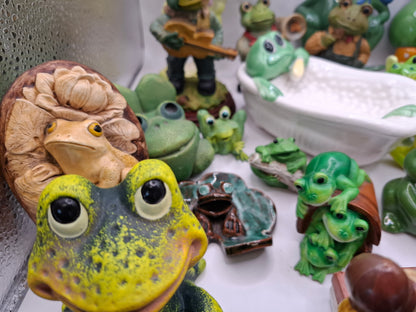 Random Frog Ornament