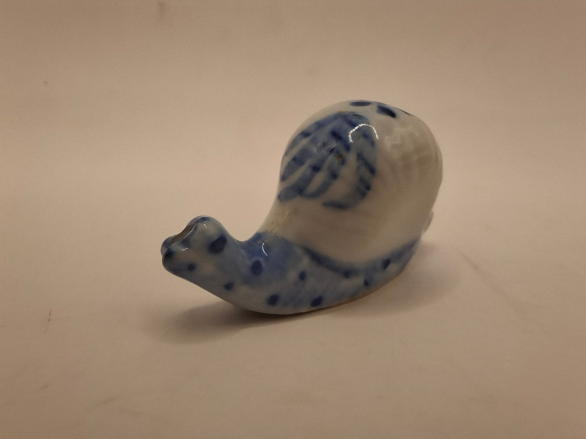 Blue & White Animals