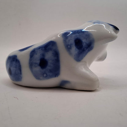 Blue & White Animals