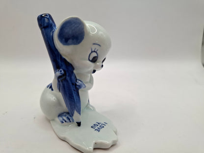 Blue & White Animals