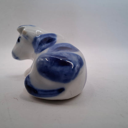Blue & White Animals