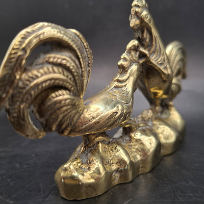 Metal Cock Fighting Ornament