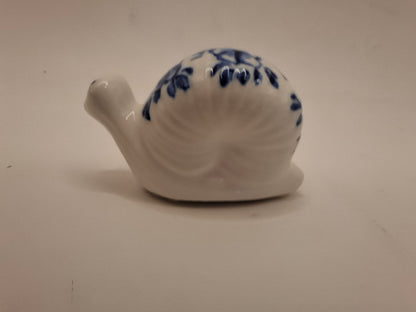Blue & White Animals