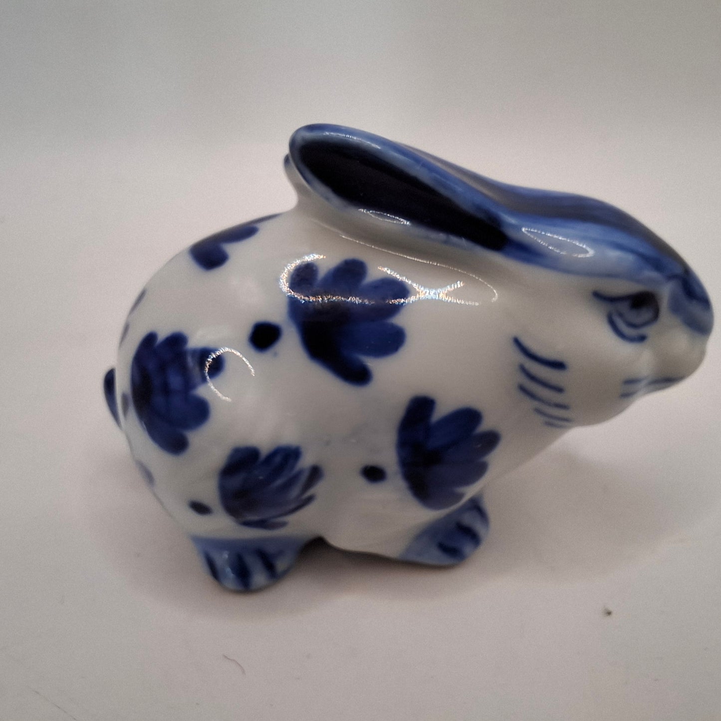 Blue & White Animals