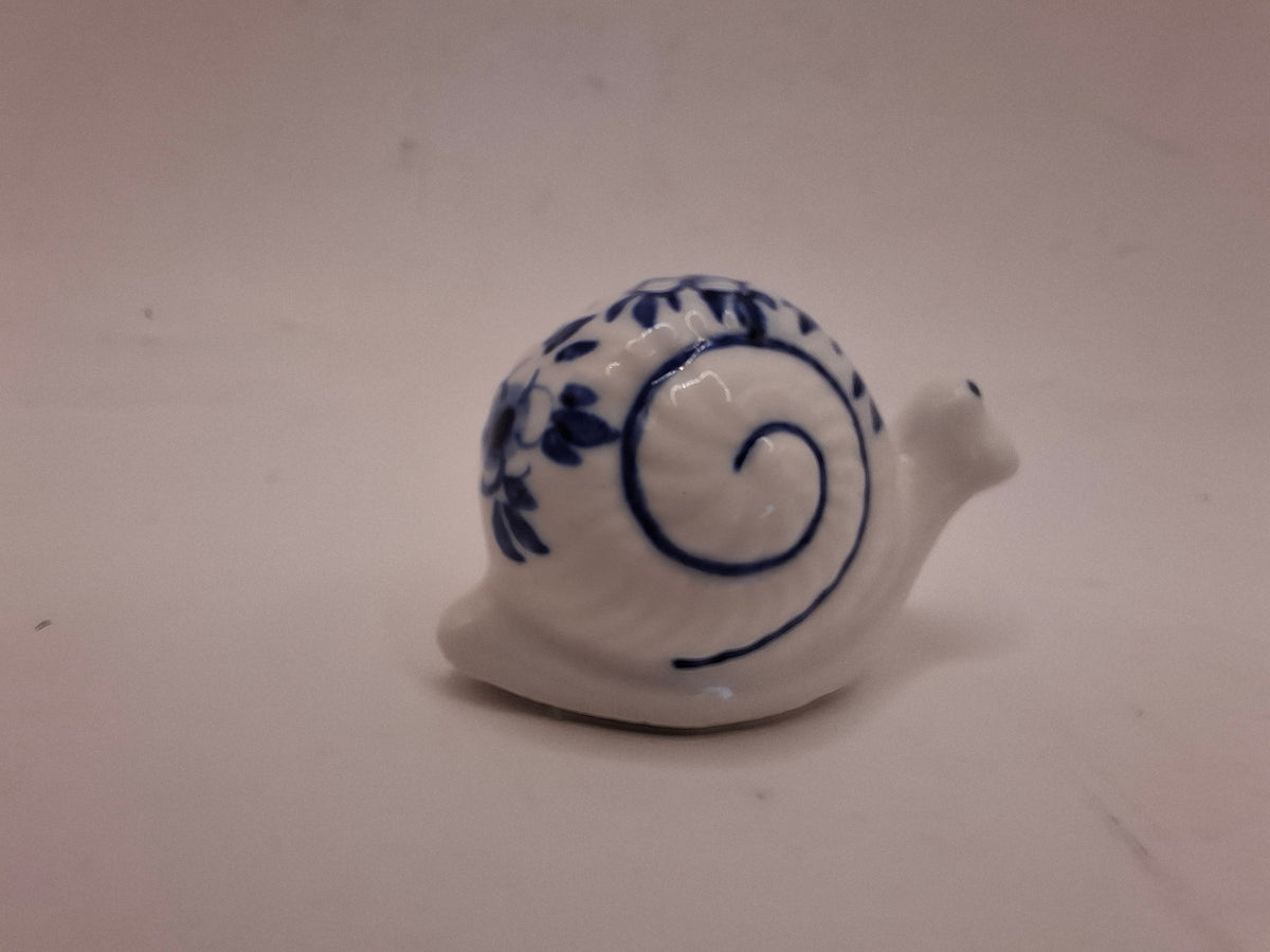 Blue & White Animals