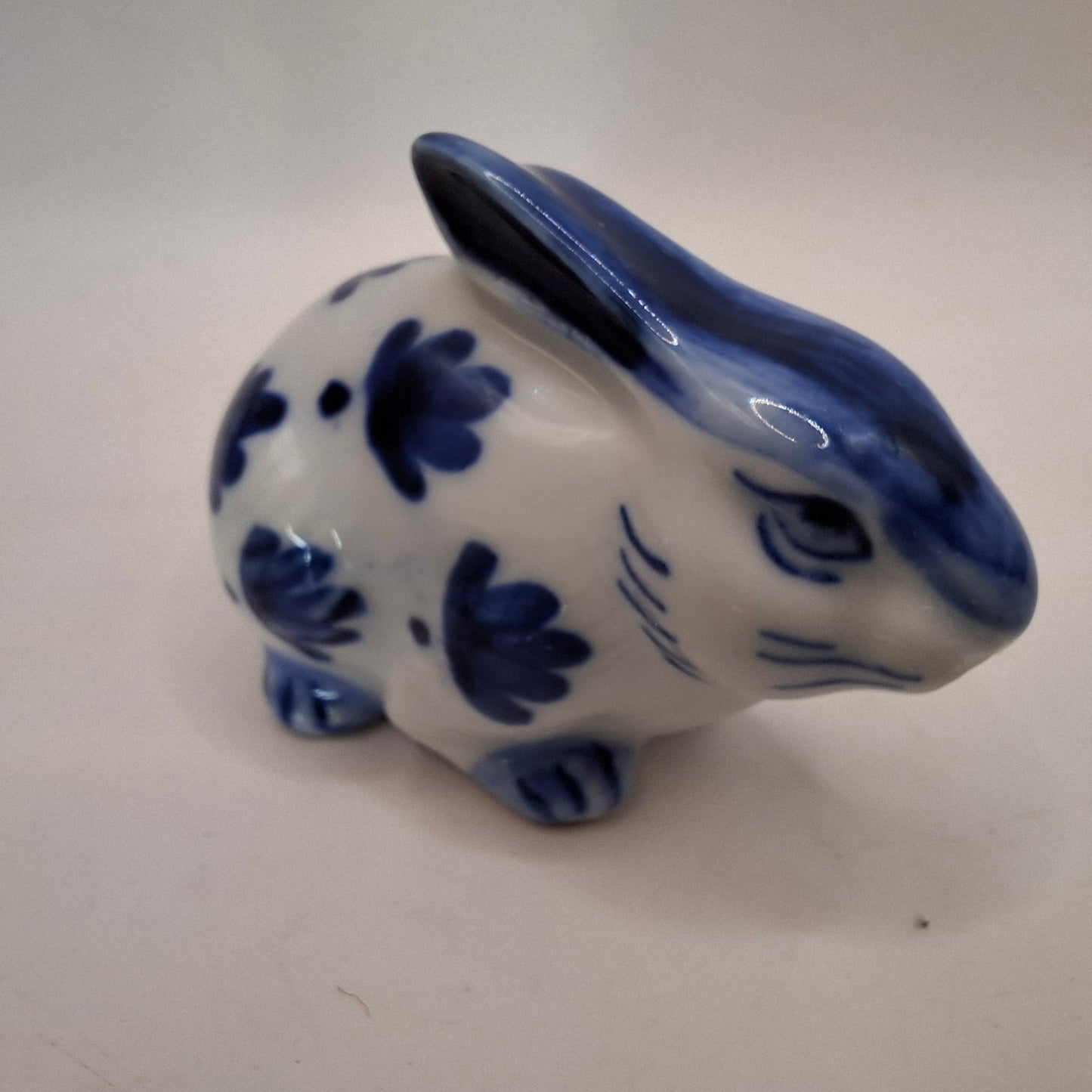 Blue & White Animals