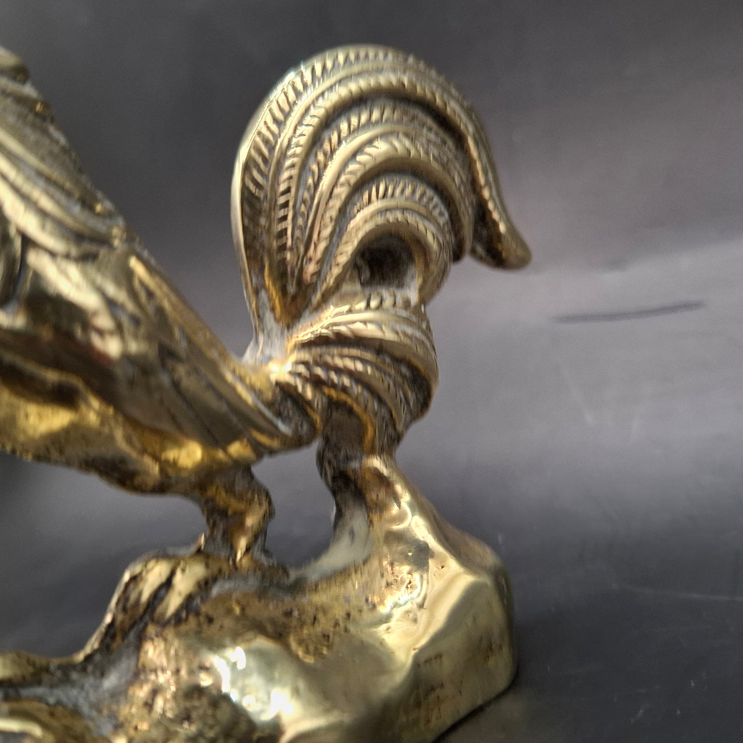 Metal Cock Fighting Ornament