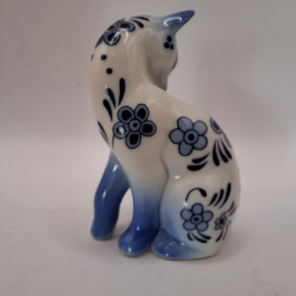 Blue & White Animals