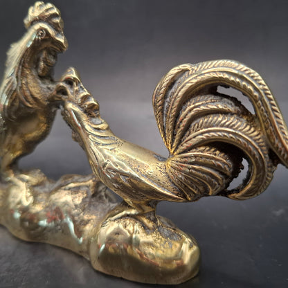 Metal Cock Fighting Ornament